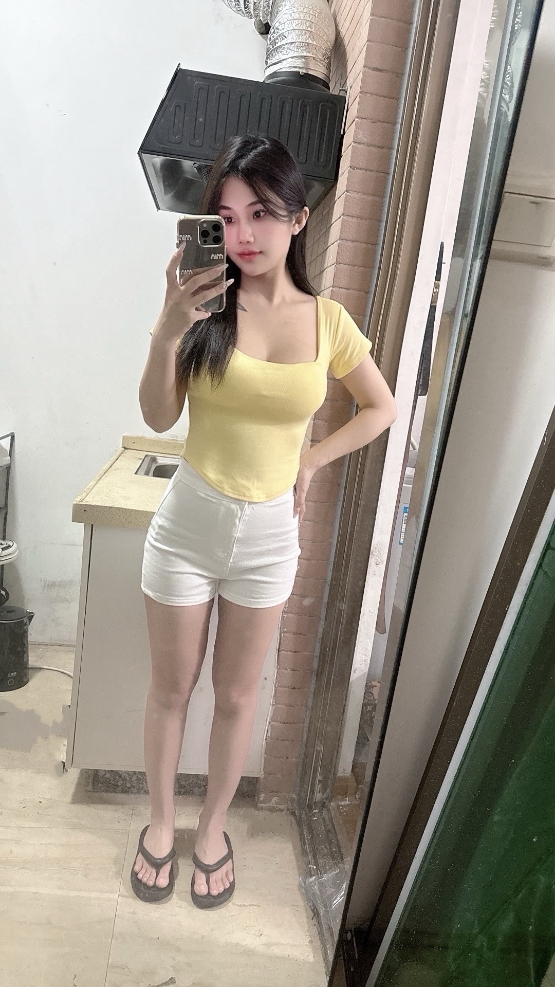 224742nf8cvf0buqq7dusd.jpg