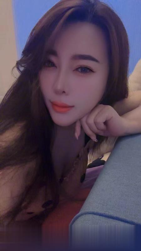 232907qynbj0u44e0xcuy4.jpg