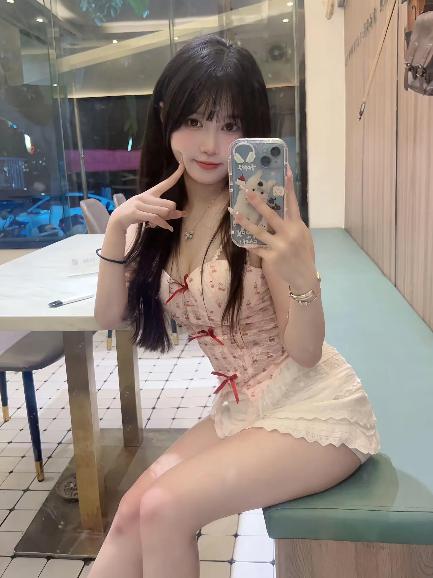 163501zn2h3op8dh87127h.jpg