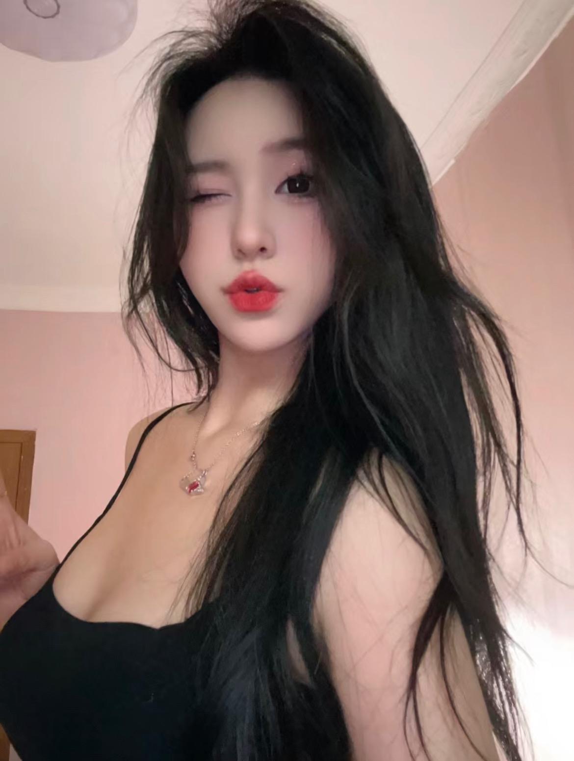 215914i22bjq8cbu8828ey.jpeg