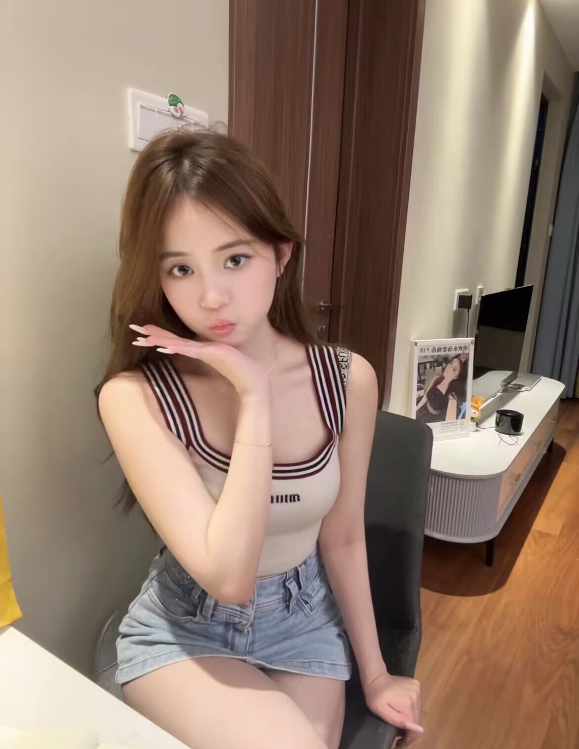 215426no9mp24oy4j3mypc.jpg