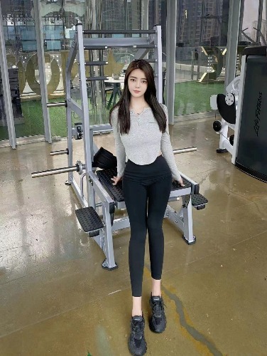 143052nyeweezrqemysvq1.jpg